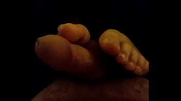Horny feet