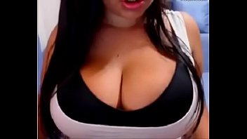 Massive boobs and areola shown on cam