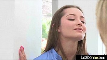 Sexy horny lezbo girls make hot sex video 02