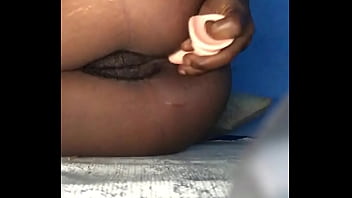 I love to shower my pussy as a gift to a loyal fan