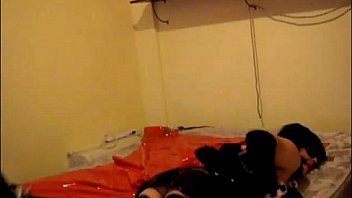 Pato22cd selfbondage con grilletes parte2