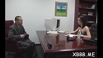 Playsome bombshell gets filled up to an edge