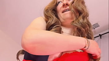 Upskirt and squirt arya grander