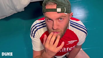 Milking every last drop of his sticky twink cum leonordicxxx