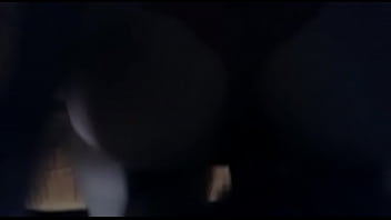 Dándole las nalgas a mi chico en nuestro motel