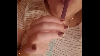 Disfrutando del caramelo antes de comerlo