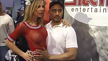 These ladies are horny