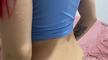 Meu corninho se superou dessa vez tirou a camisinha do técnico da internet e meteu o pau dele na minha buceta