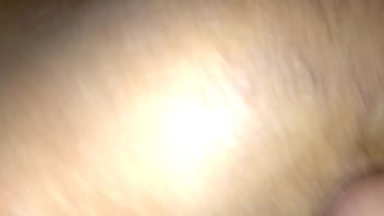 เอาควยแหย่หีเพื่อนสาวจนแตกใน