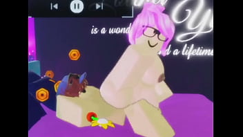 Puta de cabello morado follada