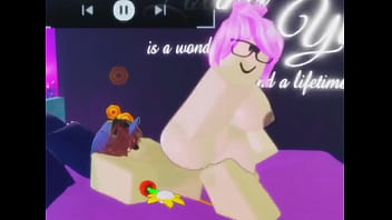 Puta de cabello morado follada