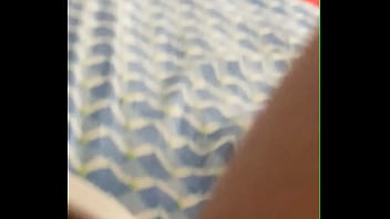 Escorrendo porra da buceta