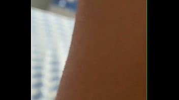 Escorrendo porra da buceta