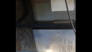 Novinha de shortinho no museu 2 teen short shorts in art gallery 2