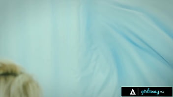 Horny patient wants her wet pussy fucked