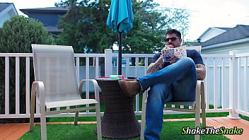 Shake the snake a cute babe is nailed hard over her personnal diary