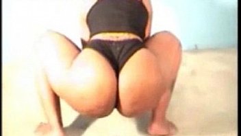 Plump apple bottom juicy clip