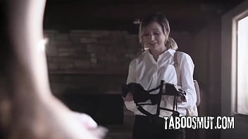 The last house on the right whitney wright eliza jane