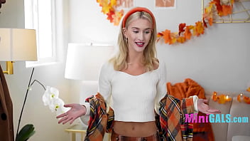 Tiny emma rosie gets assist from family to stretch her extra tight pussy