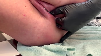 Anal 3 finger masturbate and asshole working and pee on the end