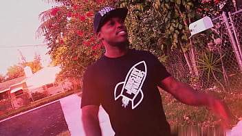 Cupid hits ebony baddie with his arrow & cock