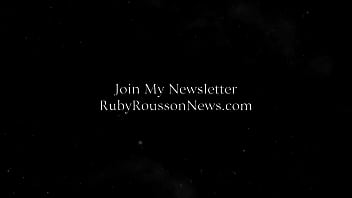 You love my glossy lips and deep cleavage