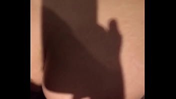 Maridos que emprestam esposas