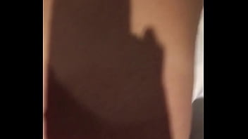 Maridos que emprestam esposas