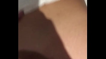 Maridos que emprestam esposas