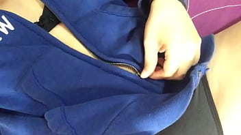 Cachonda ama de casa mi hermanastra crystal se masturba ella es muy hot y le encata grabarce par sus fans