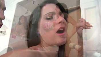 Yulia gets used and squirts