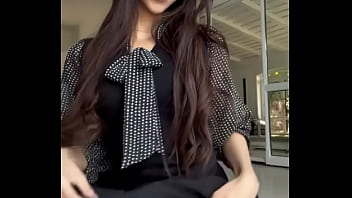 Do You Like Nerdy Girls Lialyenn thumbnail