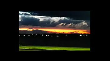 Bonneyuwu viviendo en la calle hago pis en publico argentina