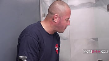 Busty milf had no other choice but get spitroasted by paramedics to get out