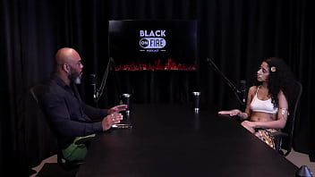 Gosta de sentir o pau entrando começou a cobrar pela sua paciência tirava foto pelada pra tocar siririca e prostituição é pra quem gosta de gente bibi hourani watch sheer red