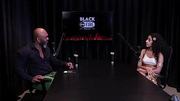 Gosta de sentir o pau entrando começou a cobrar pela sua paciência tirava foto pelada pra tocar siririca e prostituição é pra quem gosta de gente bibi hourani watch sheer red