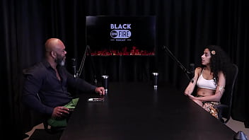 Gosta de sentir o pau entrando começou a cobrar pela sua paciência tirava foto pelada pra tocar siririca e prostituição é pra quem gosta de gente bibi hourani watch sheer red