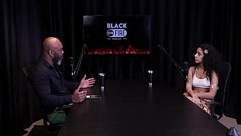 Gosta de sentir o pau entrando começou a cobrar pela sua paciência tirava foto pelada pra tocar siririca e prostituição é pra quem gosta de gente bibi hourani watch sheer red