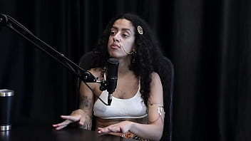 Gosta de sentir o pau entrando começou a cobrar pela sua paciência tirava foto pelada pra tocar siririca e prostituição é pra quem gosta de gente bibi hourani watch sheer red