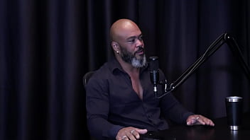 Gosta de sentir o pau entrando começou a cobrar pela sua paciência tirava foto pelada pra tocar siririca e prostituição é pra quem gosta de gente bibi hourani watch sheer red