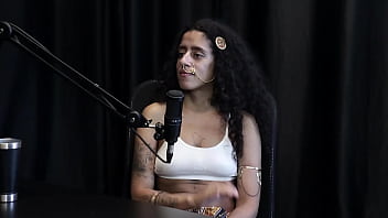 Gosta de sentir o pau entrando começou a cobrar pela sua paciência tirava foto pelada pra tocar siririca e prostituição é pra quem gosta de gente bibi hourani watch sheer red