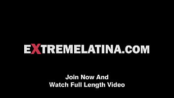 Amazing latina trying very deep throating