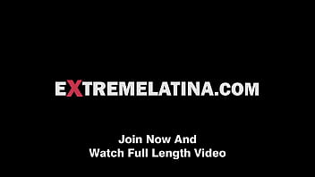 Amazing latina trying very deep throating