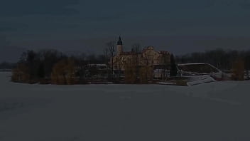 Pornovatas madre bielorrusa chupando el pollon de víctor bloom en barcelona