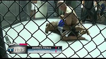 Jessica moorev rides a big hard cock on the ring