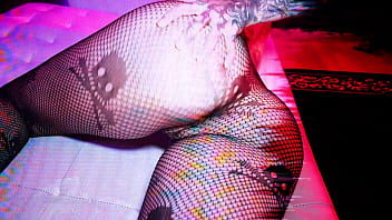 Goth girlfriend keisha grey receives a delightful pussy pounding and facial