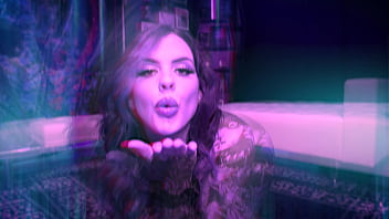 Goth girlfriend keisha grey receives a delightful pussy pounding and facial