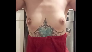 Bonjour mes coquins je vous offre le café