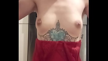 Bonjour mes coquins je vous offre le café