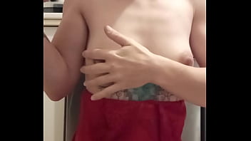 Bonjour mes coquins je vous offre le café